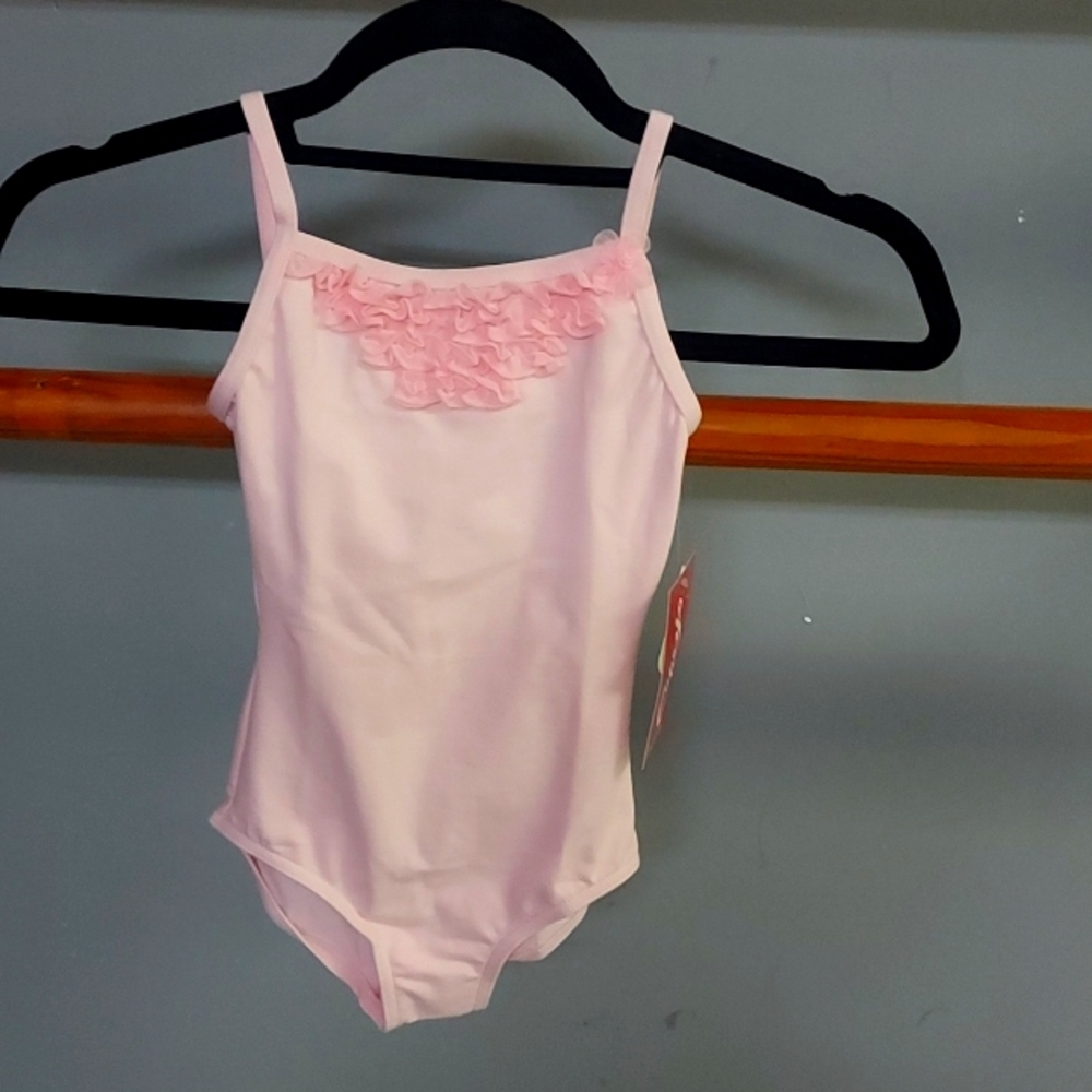 NWT SM CHILD CAMISOLE PINK RUFFLE LEOTARD BY CAPEZIO